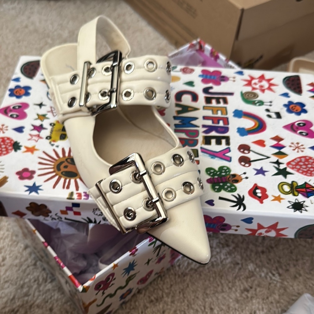 Jeffrey Campbell White Flats Minimalist Design